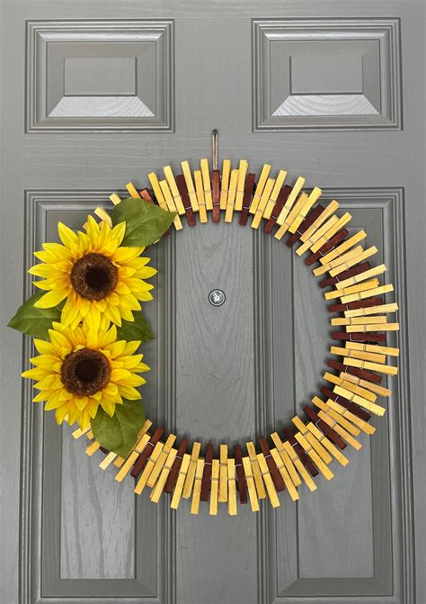 20 Sunflower Clothespin Wreath Sunflower Wall Art Indoor Etsy