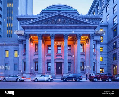 Bank Of Montreal Head Office Vieux Montreal Stock Photo Alamy