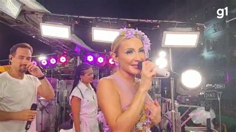 V Deo Claudia Leitte Canta De Janeiro A Janeiro No Sexto Dia Do