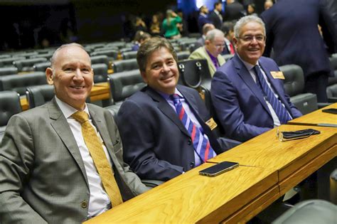 Firjan Agenda Legislativa da Indústria destaca 28 projetos