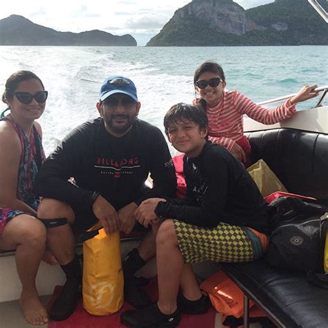 Arshad Warsi Family Vacation At Thailand Photos - FilmiBeat