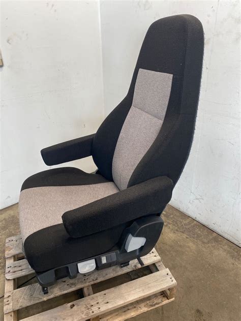 Used 2019 Freightliner Cascadia Seat For Sale Dorr Michigan United