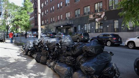 Nyc Businesses Are Now Required To Bin Their Trash Instead Of Throwing