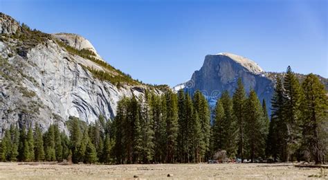 Parque Nacional Yosemite Foto De Archivo Imagen De Majestuoso