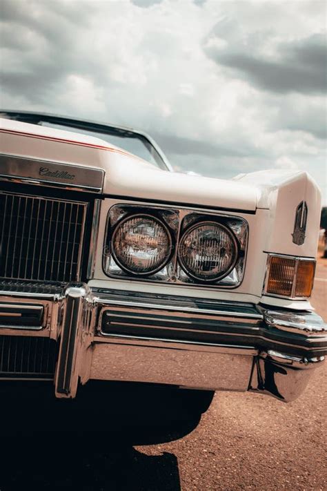 White Cadillac Vintage Classic Car Editorial Stock Photo - Image of grille, automobile: 194321073