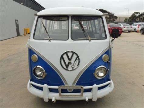 Volkswagen Kombi Mwizz Shannons Club