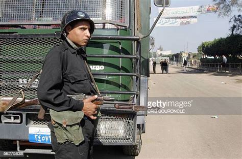 32 Egypt Police Guard Bus Stock Photos High Res Pictures And Images