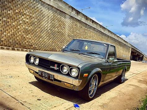 MOBIL ANTIK MURAH Datsun 620 Long Th77 1300cc LAPAK MOBIL DAN