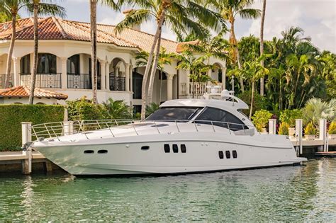 2007 Sea Ray 60 Sundancer Motor Yacht for sale - YachtWorld