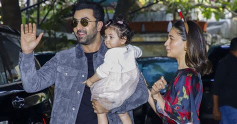 Ranbir Kapoor Alia Bhatt Officially Introduce Daughter Raha To Media