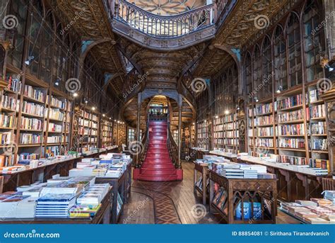 Livraria Lello Une Des Librairies Les Plus Anciennes Porto Le