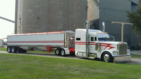 Awesome glider kit! - Peterbilt of Sioux Falls