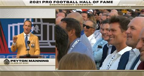 Peyton Manning Roasts Former Rivals Tom Brady And Ray Lewis During Hall Of Fame Speech - BroBible