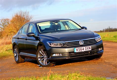 Volkswagen Passat Saloon Photos Parkers