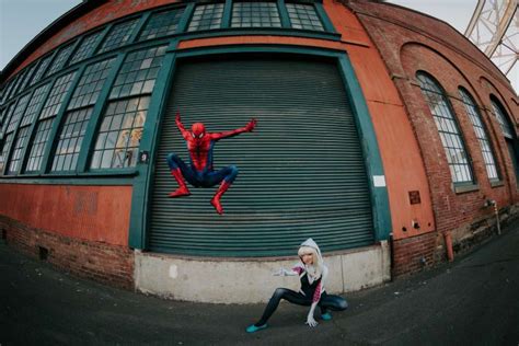 This Couple Did An Amazing Spiderman Themed Photo Shoot Amazing