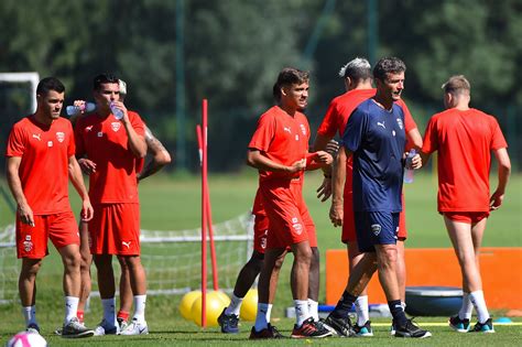 Football Ligue 1 Nîmes Les Crocodiles Veulent Rester Mordants