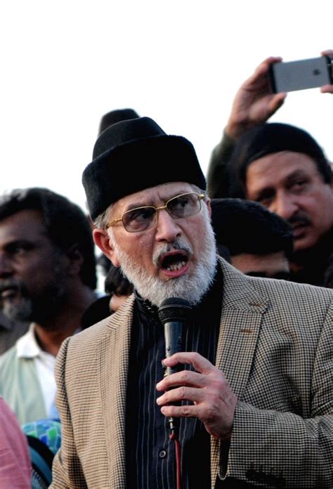 Anti-government cleric Tahir-ul-Qadri protest