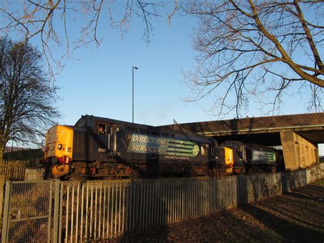 Charter Train At Cwmbran © Gareth James Cc By Sa20 Geograph