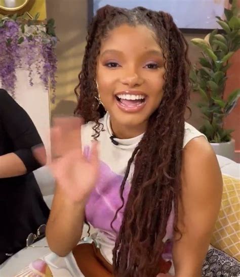 Halle Bailey Legion 🧜🏽‍♀️ Hallelegion Twitter Halle Bailey Halle Cool Girl