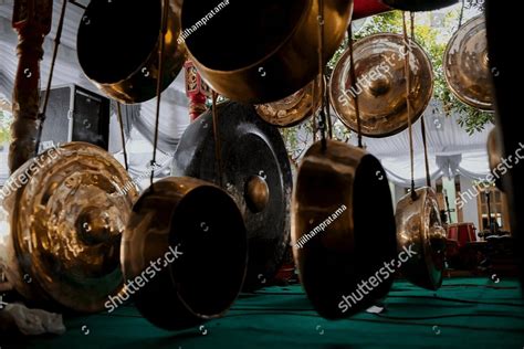 Gamelan, Bonang, Gamelan, Kendang, Kenong and Gong are traditional ...