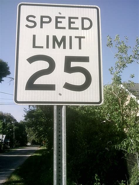 SPEED LIMIT 25 SIGN Krasnosky Ave 32505 5 6 15 Snuffy Dowlatsingh