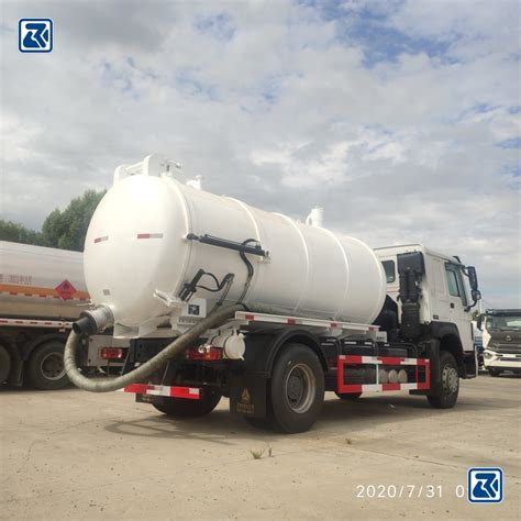 10 Cubic Meter Vacuum Tanker Sinotruk HOWO 12 000 Liters Sludge Sewer