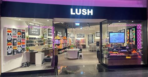 Sklep Lush W Z Otych Tarasach Ju Dzia A Marketing Przy Kawie