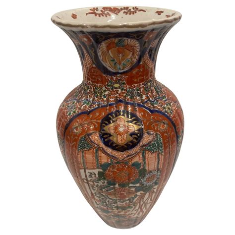 19th Century Japanese Imari Vase At 1stDibs Japanese Imari Vases