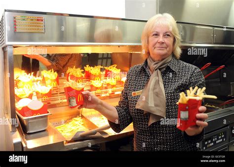 Mcdonalds Staff England Hi Res Stock Photography And Images Alamy