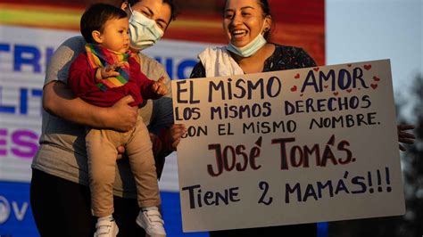 Chile aprueba el matrimonio igualitario tras años de lucha