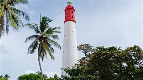 Menara Suar Di Pantai Tanjung Kalian Muntok Kabupaten Bangka Barat