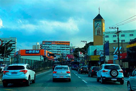 Rodovia R Gis Bittencourt No Trecho De Tabo O Da Serra Passa A Se