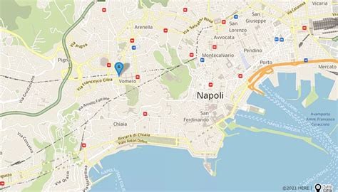 Cavallo Galoppa Contromano Sulla Tangenziale Di Napoli Tra Campi