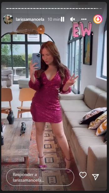 Vestido Rosa Apertado No Bumbum Larissa Manoela Exibe Look