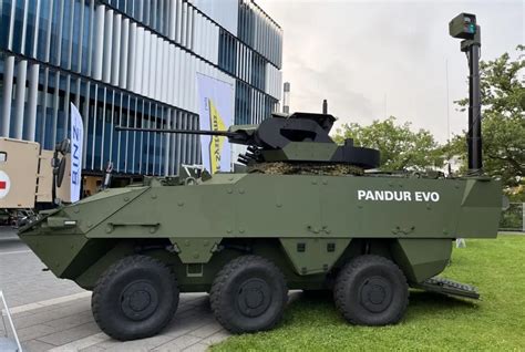 Pandur EVO Seite 81 DOPPELADLER