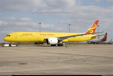 B Hainan Airlines Boeing Dreamliner Photo By Fang Xiaoyu