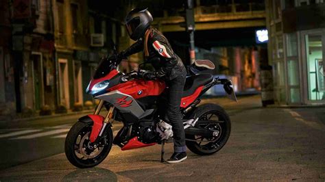 Bmw F Xr Features Iamabiker Everything Motorcycle