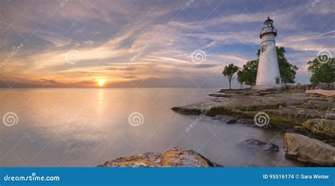 Marblehead Lighthouse On Lake Erie Usa At Sunrise Stock Photo Image