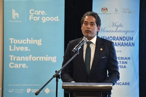 Yb Khairykj Menteri Kesihatan Telah Menyaksikan Majlis Menandatangani