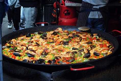 9 Best Paella Rice Substitutes - Foods Guy