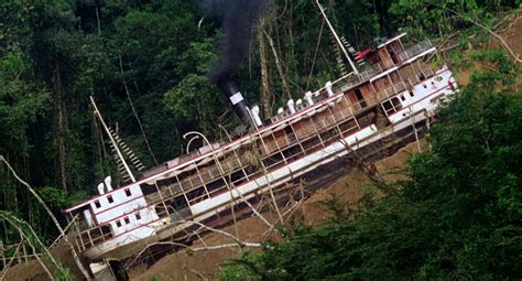 "Fitzcarraldo" Film Review - ReelRundown