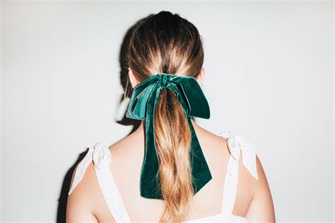 4 Ways to Style Your Hair Using Velvet Bows for Wedding Season - Coveteur