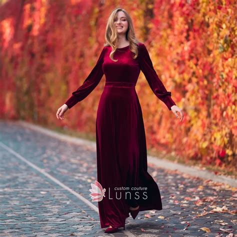 Elegant Burgundy Velvet Long Sleeve Maxi Evening Dress Lunss