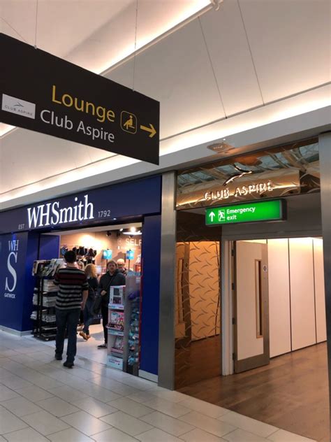 Club Aspire Lounge London Gatwick South Review - BoardingGroup.One