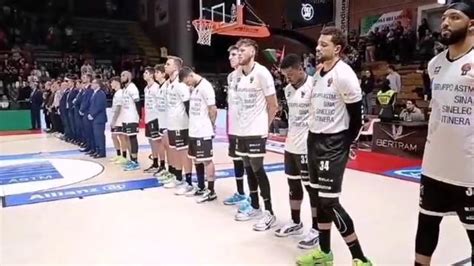 Basket Serie A L Inno Di Mameli Prima Del Match Di Campionato Bertram