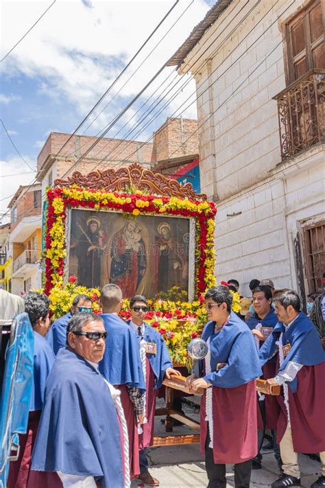 Virgen De Chiquinquira En La Procesi N Por El Aniversario De La