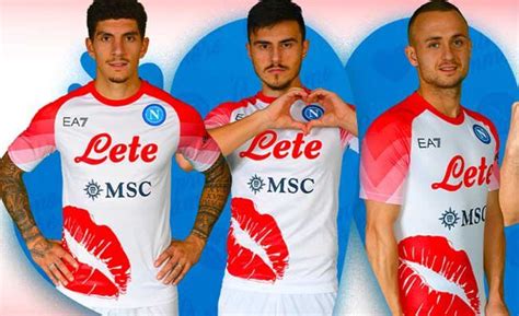 Foto Nuova Maglia Napoli Per San Valentino Debutto Con La Cremonese