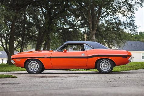 This 1970 Dodge Challenger Rt 426 Hemi 4 Speed Manual Is Muscle Car