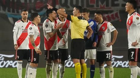 Tobar Vs Var La Polémica Jugada En Un River Vélez