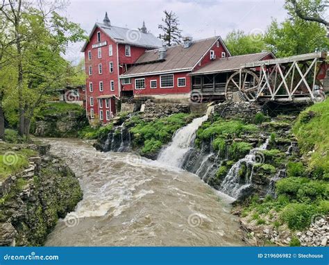 Ohio A Classic Watermill And Red Barn In Southwest Ohio The Buckeye